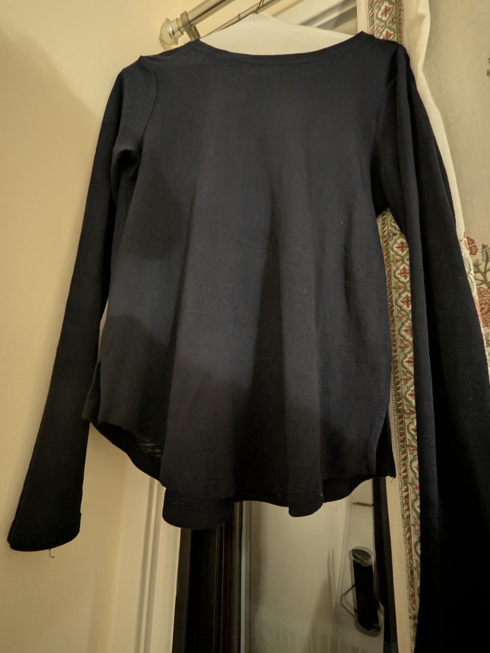 Athleta Navy Scoop-Neck Long Sleeve Sweater